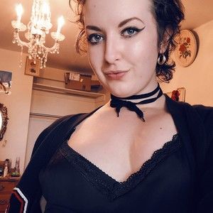 Meet your Posher, Laurel